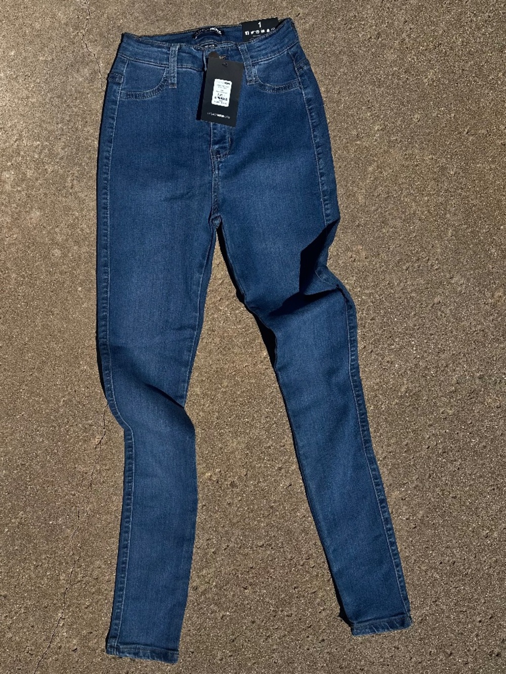 NWT Fashion Nova skinny jeans size 1